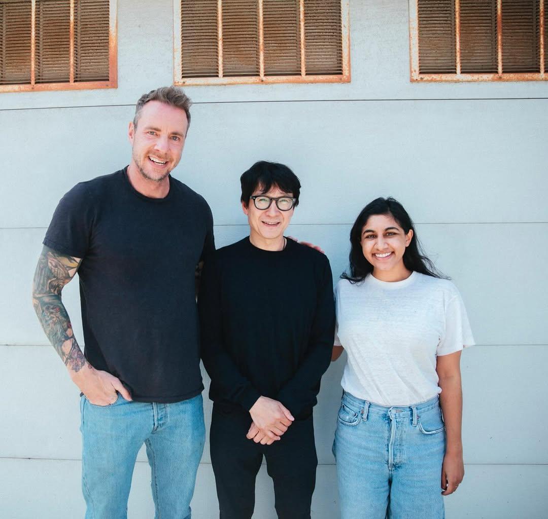 i-felt-so-much-taller-when-i-was-sitting-down-love-you-dax-but-next-time-we-take-a-picture-stan.jpg