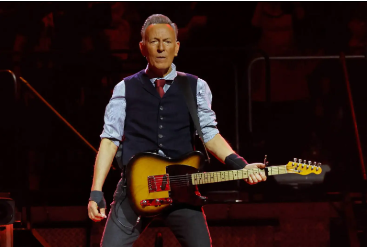 Who is Bruce Springsteen? Age, Early Life and Education, Personal Life, Career, Performance as Colberts Late Show Ends